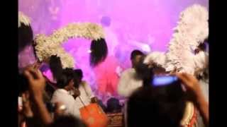 preview picture of video 'Dhaakis at New Delhi Kali Bari - Durga Puja 2013'