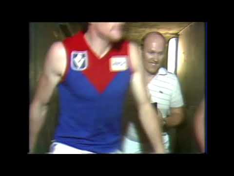 1985 Fosters Cup - Carlton vs Melbourne - Half Time - Sweaty walk back to the rooms