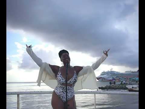 GodDessey - Roatanean Love Song ( Rock Meh) Live