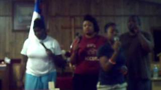 Minister Glenn &amp; the Dynamic Voices-Work on Me