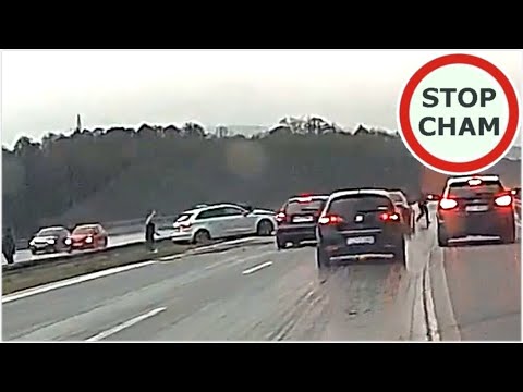 Wypadek na S1 pod Bielsko-Białą ... skandaliczne zachowanie obserwatorów ?! #1290 Wasze Filmy