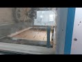 Riproduci video