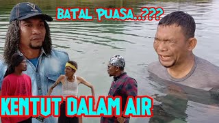 Download lagu FARTING IN WATER - DOES IT BREAK YOUR FAST? #LOL #Comedy #Atoklabu mp3