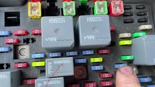GM Serial 2 Diagnostics: 2006 Chevy Silverado using a Multimeter