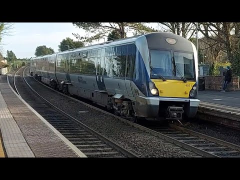 NIR 3000 & 4000 Class DMU's on The Bangor line. 22/12/22