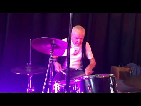 MADDER LAKE - 12 Pound Toothbrush (live in Ballarat)