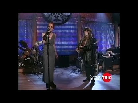 Willie Nelson Stars and Guitars 2002 - Angel flying too close to the ground /w. Patty Griffin