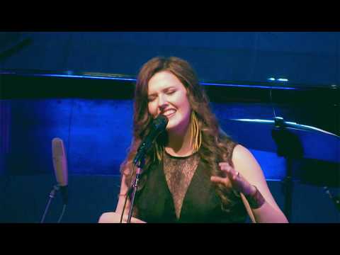 Feeling Good — Halie Loren live at the Wildish Theater (Oregon, 2017)