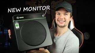 Video thumbnail for This Subwoofer Sounds INSANE!!! - Mackie CR8S-XBT 8" (Unboxing & Review) | Best Monitor Under $200 by Edward Smith