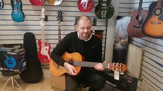 Video thumbnail for Yamaha C40 (+ differences between classical & acoustic guitars) - Rimmers Music by Rimmers Music