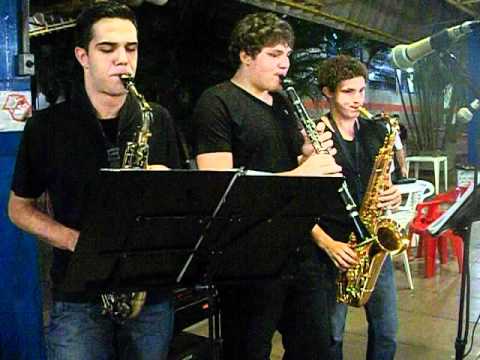 It's Raining Men - Trio SaxSonico