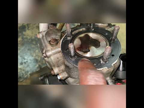 🌴🔧 1993 cr125  inspection teardown clutch adjustment cylinder head gasket South Florida Vibes