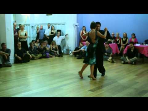 Carlitos Espinoza y Noelia Hurtado. Nunca Tuvo Novio - Pedro Laurenz