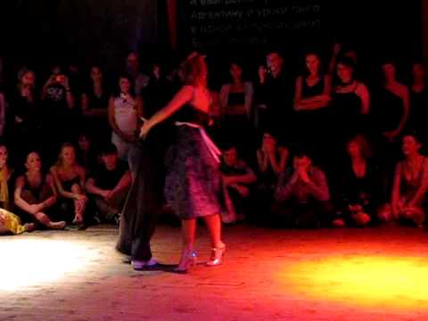  Pablo Rodriguez  is  dancing  to  the  tango  "  Algun Dia Te Dire  "