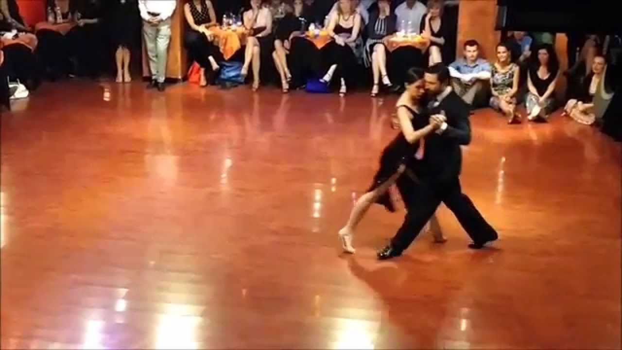 Diego Amado y Isabella Fusi a La Mariposa