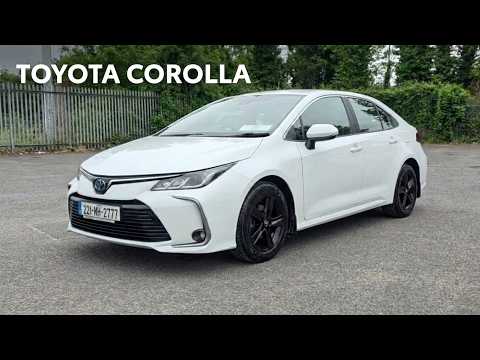 Toyota Corolla 1.8 Hybrid Luna Saloon *LOW RUNNING - Image 2