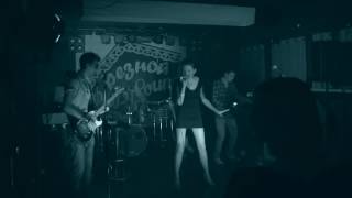 Metaharmoniks - Earth&#39;s Answer (live)