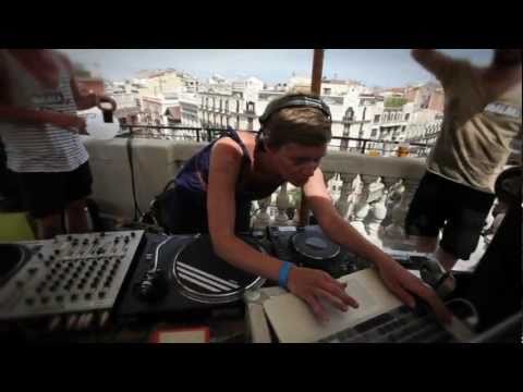 Techno Taverna ♥ Clique Bookings | On the Roof at Sonar Barcelona 2011