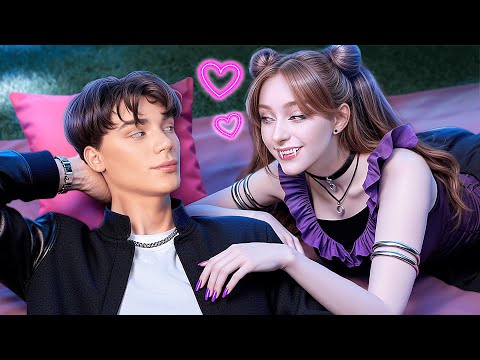 Vampire Falls in Love with Human Crush! My Girlfriend is a Vampire