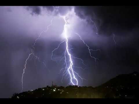 Alda Merini: "Sono nata il 21 a primavera"