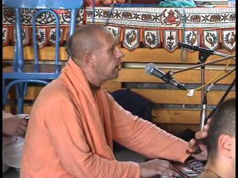 HH Bhaktivaibhava Swami - sweet bhajan, 01.07.2007