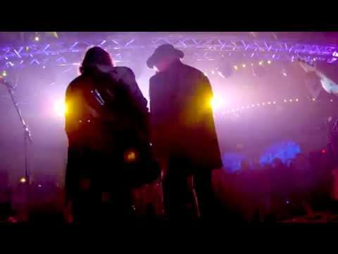 Red Monday - She's On Fire - Live