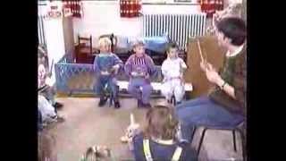 preview picture of video '1ste kleuterklas bij juf Margo St Ursulaschool Overpelt 24 oktober 1989'