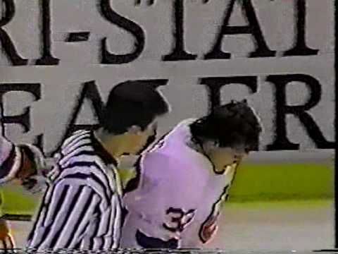 Chris Simon vs Steve Thomas