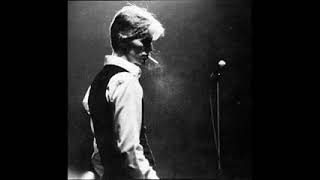 David Bowie  &quot;The port of Amsterdam&quot; Lyrics  - French and Arabic translation