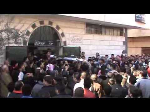 مظاهرة وتشييع محمد الشيخ في حي بابا عمرو في مدينة حمص في أحد "الأب باولو"