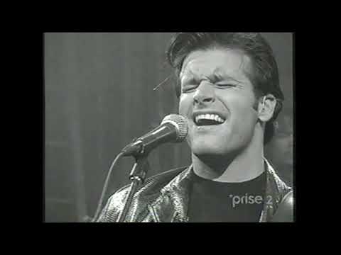 Videoclip de Kissing Rain — Roch Voisine