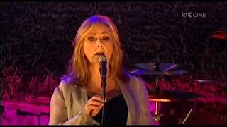 Moya Brennan &amp; Cormac De Barra - She Moved Through The Fair (Live on RTÉ)