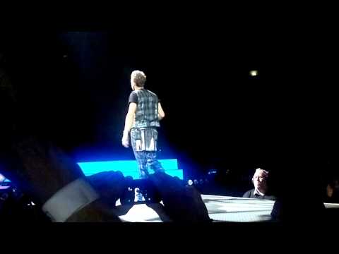 end of Blue Dress Live in Praha (Prague) 10.02.2014 Depeche Mode