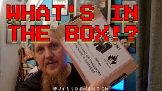 What's in the little box!?