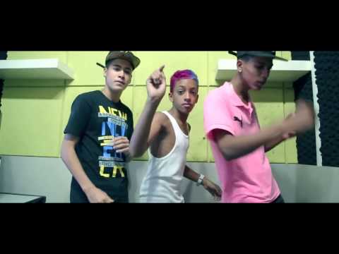 MC Kevinho e MC Novato   Joga a Bunda Semana Maluca