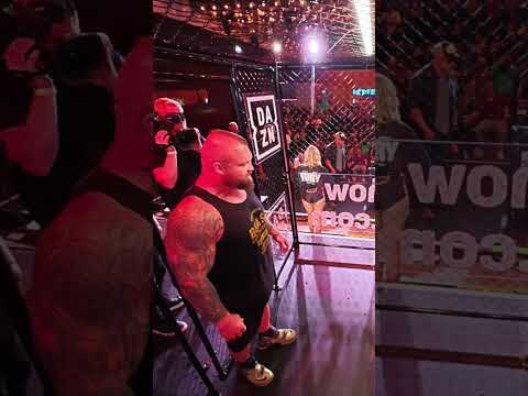 View from inside the cage of Eddie Hall vs Tommy Fury 🤯 #misfitsboxing