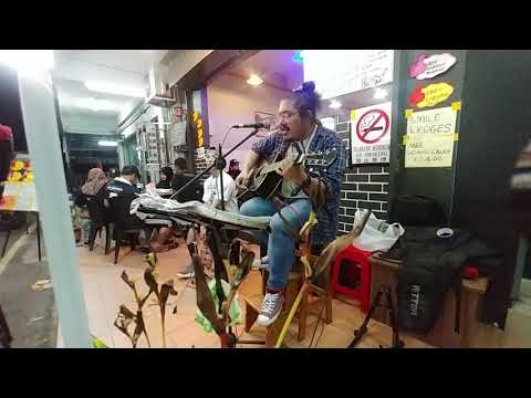 STARFEATHER - FT (BUSKING)