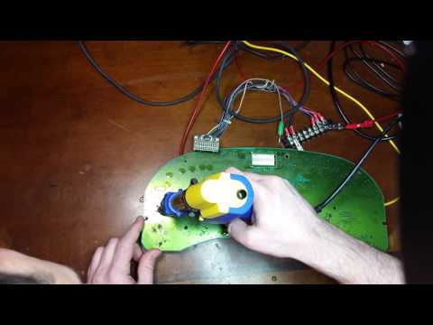 Watch me fix repair damage on a GM 03-06 Cluster
