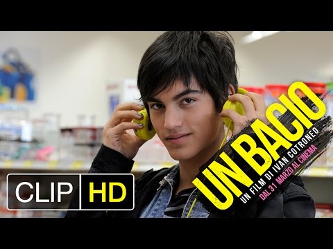 UN BACIO - Dalla preside - Clip dal film | HD