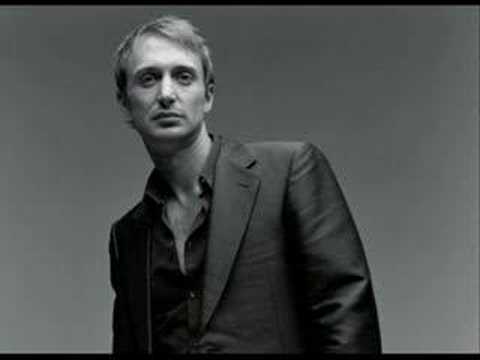 David Guetta, Yves Larock - Rise up (Vandalism remix)