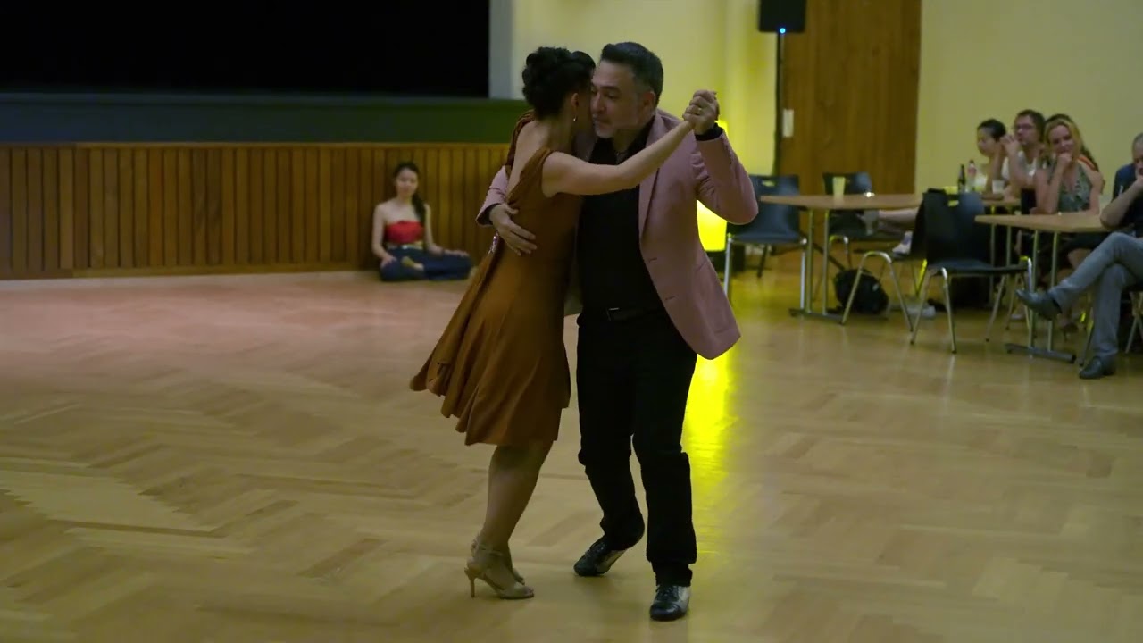 Alejandro Lajenas & Marisol Morales dance Gardel's Aquellas Farros at Riviera Tango Fiesta 15.7.2022