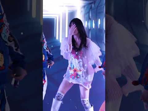 20240107 Berry Berry Walk in Jeeji Fancam Focus