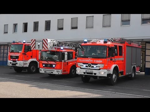 HLF PTLF DLK Und ELW FIS der Feuerwehr Essen Feuerwache 1 zu Gebäudebrand