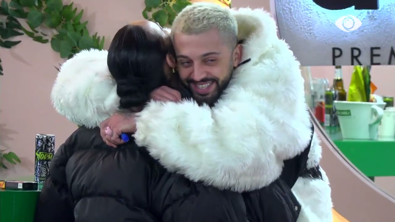 “T’i them këto gjëra sepse je vetë artist”/ Egli-Gjestit: Kur ta marrësh atë gocën te shtëpia…