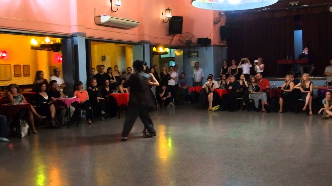 GASTON TORELLI y MARIANA DRAGONE en Viva La Pepa Milonga 8 Nov 2015 (1/3)