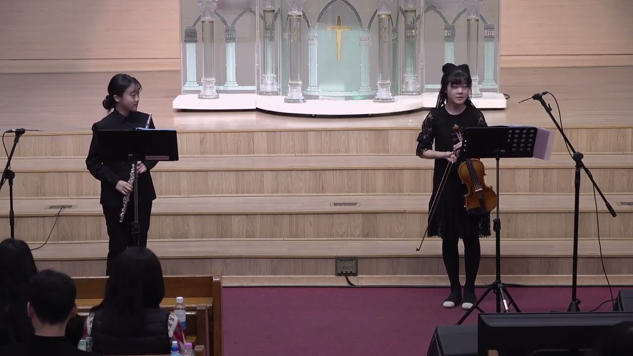 25/12/28 부평동부교회 졸업감사예배 특별연주 "주의은혜라" - 6학년 졸업생 중
