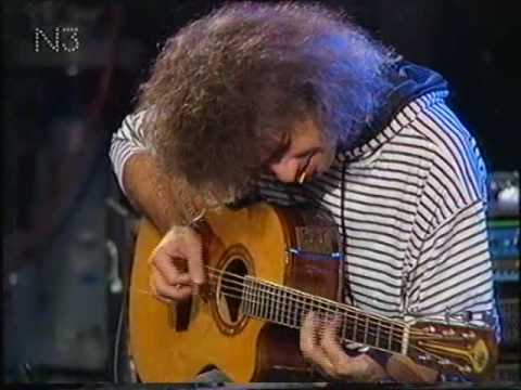 Jazzfest Berlin 1990 - (III) - Pat Metheny Trio - Dave Holland (b) - Roy Haynes (dr) deel 8.avi