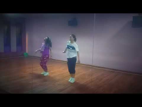 Baila Riddim Farruko, IAMCHINO, Justin Quiles Quimico Ultra Mega