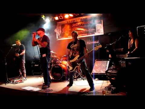 Project Mayhem - Blitzkrieg Bop (THE RAMONES COVER)