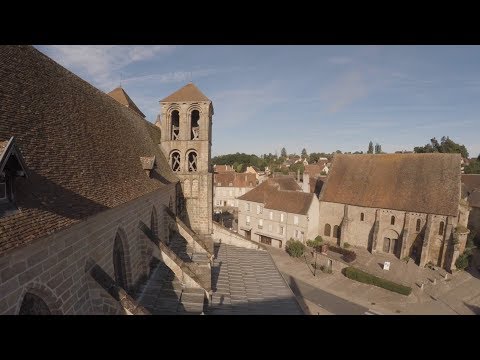 Vues d'Auvergne - S3-E2 - Souvigny, haut lieu de l'histoire des rois de France